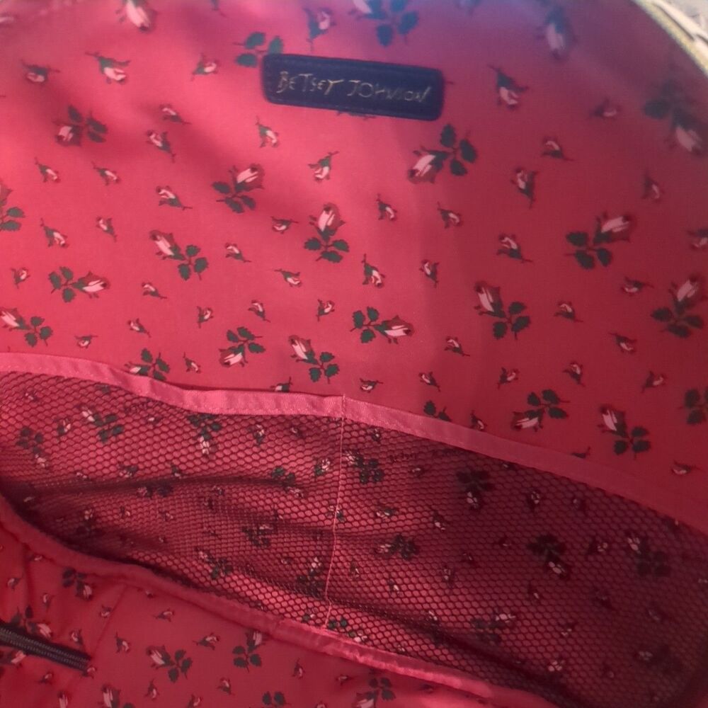 NWT Rare Betsey Johnson Hat Box Floral Weekender Tote Travel Overnight Round Bag - Picture 11 of 11